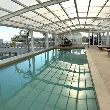 Luxurious With Sea View, Pools, Fitness דירה *