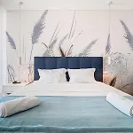 Luxurious With Sea View, Pools, Fitness דירה *